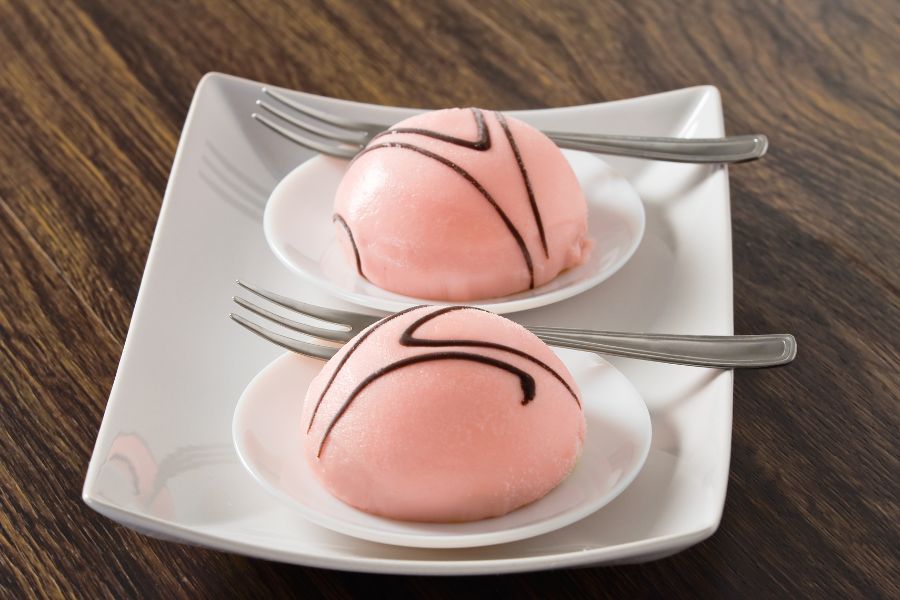 Schwarz Gold Elegant Dunkel Wasserfarbe Glitzer Danke Instagram Post (900 × 600 px)-20